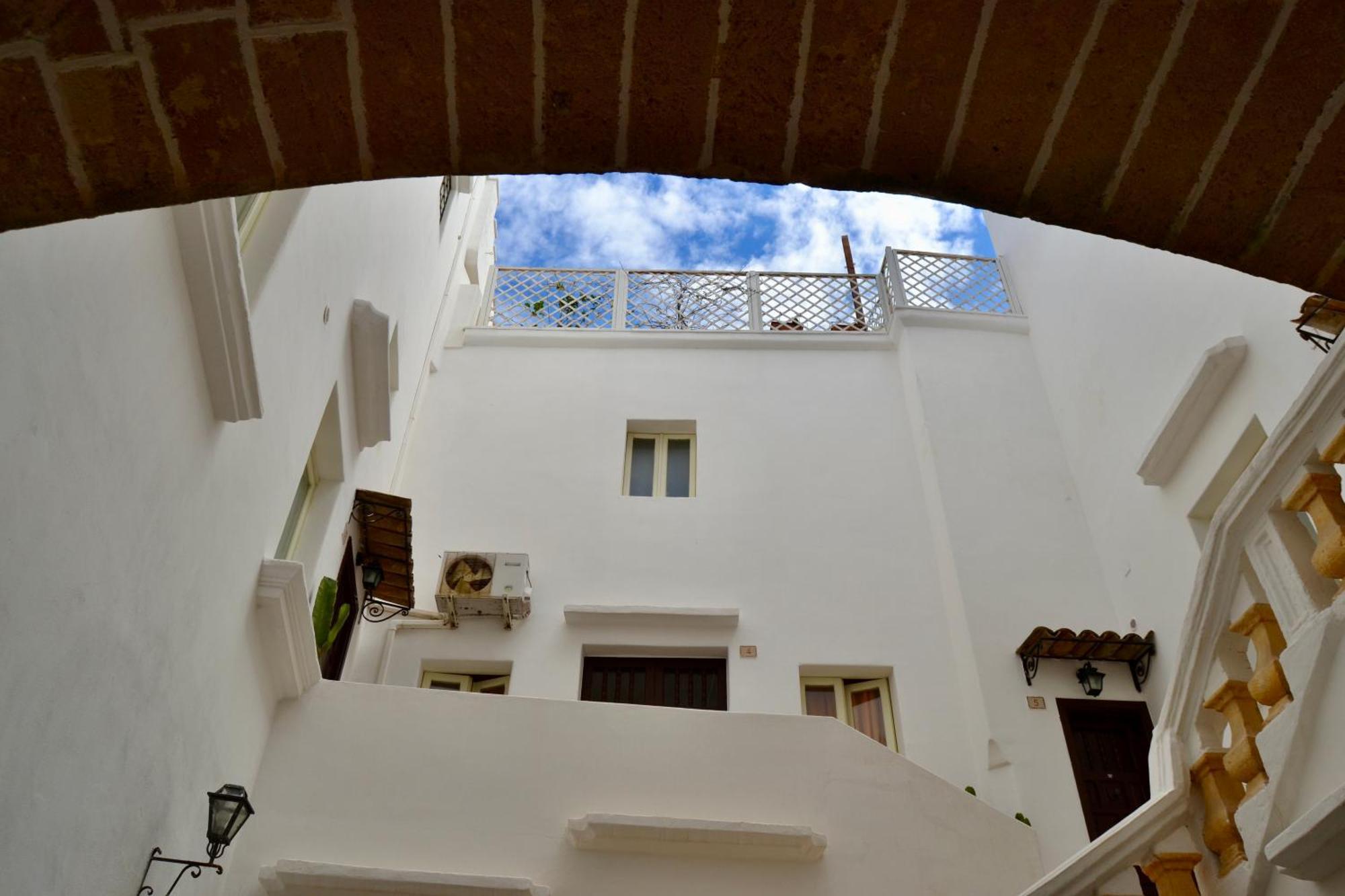 גאליפולי Kallistos Suites & Apartments מראה חיצוני תמונה