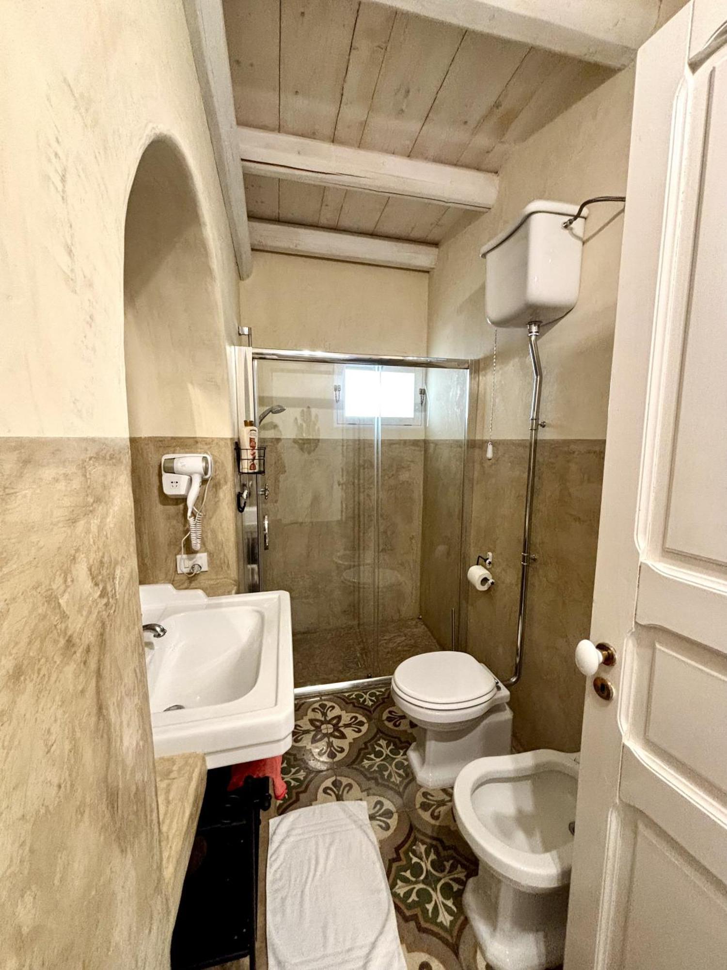 גאליפולי Kallistos Suites & Apartments מראה חיצוני תמונה
